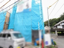 【神奈川県/横浜市南区睦町】南区睦町新築戸建A号棟（全4棟） 建築中の外観：全3棟