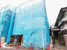 【神奈川県/横浜市南区睦町】南区睦町新築戸建B号棟（全4棟） 建築中の外観：全3棟