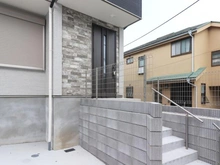 【神奈川県/横浜市中区本牧町】中区本牧町1丁目　新築戸建3号棟全3棟 玄関