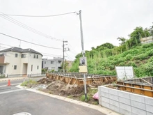 【神奈川県/横浜市神奈川区菅田町】神奈川区菅田町新築戸建1号棟（全12区画） 建築中の外観：全１２区画