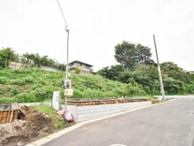【神奈川県/横浜市神奈川区菅田町】神奈川区菅田町新築戸建2号棟（全12区画） 前面道路