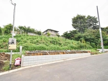 【神奈川県/横浜市神奈川区菅田町】神奈川区菅田町新築戸建2号棟（全12区画） 前面道路