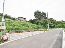 【神奈川県/横浜市神奈川区菅田町】神奈川区菅田町新築戸建2号棟（全12区画） 前面道路