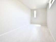 【神奈川県/横浜市保土ケ谷区釜台町】保土ヶ谷区釜台町中古戸建 洋室