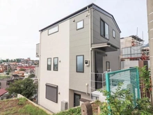 【神奈川県/横浜市神奈川区松見町】神奈川区松見町1丁目　新築戸建 建築中の外観