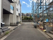 【神奈川県/横浜市鶴見区東寺尾】横浜市鶴見区東寺尾1丁目 新築一戸建てB号棟 前面道路：（約4.5m）