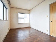 【神奈川県/横浜市西区西戸部町】横浜市西区西戸部町1丁目中古戸建 洋室