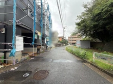 【神奈川県/横浜市金沢区富岡東】金沢区富岡東6丁目　新築戸建　2号棟 前面道路