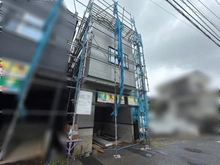 【神奈川県/横浜市金沢区富岡東】金沢区富岡東6丁目　新築戸建　3号棟 建築中の外観：全3棟／（3号棟）