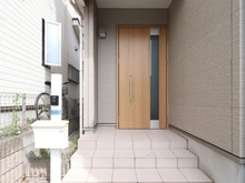 【神奈川県/横浜市鶴見区馬場】鶴見区馬場4丁目中古戸建 玄関