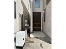 【神奈川県/横浜市港北区大豆戸町】横浜市港北区大豆戸町　中古戸建 アプローチ