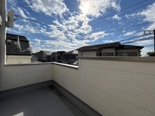 【神奈川県/横浜市港北区大豆戸町】横浜市港北区大豆戸町　中古戸建 バルコニー