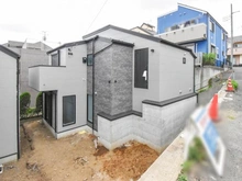 【神奈川県/横浜市神奈川区三ツ沢中町】神奈川区三ツ沢中町　新築戸建2号棟／全2棟 建築中の外観