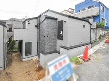 【神奈川県/横浜市神奈川区三ツ沢中町】神奈川区三ツ沢中町　新築戸建2号棟／全2棟 建築中の外観