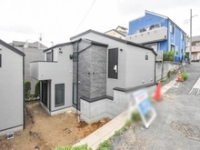 【神奈川県/横浜市神奈川区三ツ沢中町】神奈川区三ツ沢中町　新築戸建2号棟／全2棟 建築中の外観