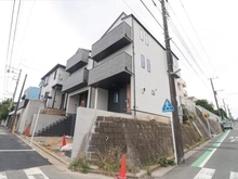【神奈川県/横浜市港南区港南】港南2丁目　新築戸建B号棟／全2棟 建築中の外観