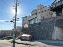 【神奈川県/鎌倉市七里ガ浜】七里ガ浜　中古戸建 外観：写真中央