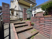 【神奈川県/藤沢市羽鳥】藤沢市羽鳥5丁目　一戸建 アプローチ