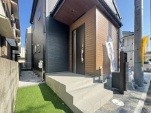 【神奈川県/藤沢市鵠沼桜が岡】藤沢市鵠沼桜が岡4丁目　新築分譲住宅 玄関