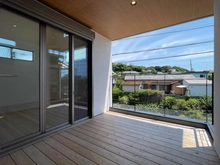 【神奈川県/鎌倉市腰越】鎌倉市腰越3丁目　新築一戸建て バルコニー