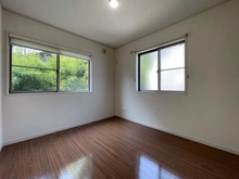 【神奈川県/藤沢市鵠沼藤が谷】藤沢市鵠沼藤が谷2丁目 一戸建 洋室：2階　5.2帖