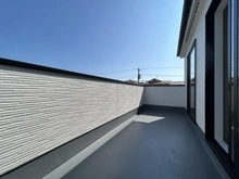 【神奈川県/藤沢市本鵠沼】藤沢市本鵠沼1丁目　新築一戸建て バルコニー