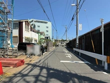 【神奈川県/藤沢市片瀬】藤沢市片瀬5丁目　新築一戸建て 前面道路