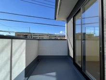 【神奈川県/藤沢市片瀬】藤沢市片瀬5丁目　新築一戸建て バルコニー