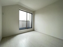 【神奈川県/藤沢市亀井野】藤沢市亀井野 新築戸建 2号棟 洋室：約5.2帖