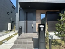 【神奈川県/藤沢市辻堂東海岸】藤沢市辻堂東海岸3丁目 新築一戸建て 2号棟/全2棟 玄関