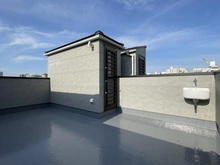 【神奈川県/藤沢市鵠沼花沢町】藤沢市鵠沼花沢町 新築一戸建て 2号棟/全3棟 ルーフバルコニー