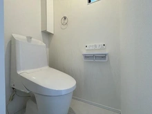 【神奈川県/藤沢市鵠沼花沢町】藤沢市鵠沼花沢町 新築一戸建て 2号棟/全3棟 トイレ