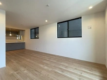 【神奈川県/藤沢市鵠沼花沢町】藤沢市鵠沼花沢町 新築一戸建て 2号棟/全3棟 リビング