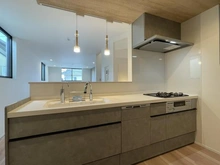 【神奈川県/藤沢市鵠沼花沢町】藤沢市鵠沼花沢町 新築一戸建て 3号棟/全3棟 キッチン