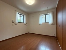 【神奈川県/茅ヶ崎市菱沼】茅ヶ崎市菱沼1丁目 一戸建 洋室：約6.7帖