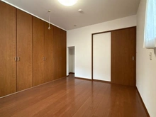 【神奈川県/茅ヶ崎市菱沼】茅ヶ崎市菱沼1丁目 一戸建 洋室：約6.7帖