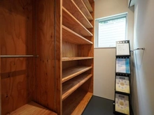 【神奈川県/藤沢市鵠沼桜が岡】藤沢市鵠沼桜が岡3丁目 一戸建 収納：シューズインクローゼット