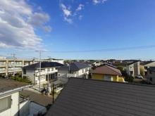 【神奈川県/藤沢市鵠沼桜が岡】藤沢市鵠沼桜が岡3丁目 一戸建 眺望：ルーフバルコニーから東側