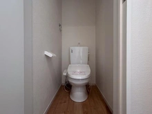 【神奈川県/藤沢市本鵠沼】藤沢市本鵠沼3丁目　新築戸建　1号棟/全3棟 トイレ