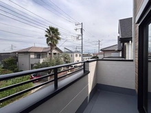 【神奈川県/藤沢市本鵠沼】藤沢市本鵠沼3丁目　新築戸建　1号棟/全3棟 バルコニー