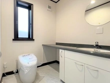 【神奈川県/藤沢市鵠沼松が岡】藤沢市鵠沼松が岡3丁目戸建て 2Fトイレ