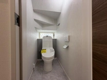 【神奈川県/茅ヶ崎市東海岸北】茅ヶ崎市東海岸北5丁目 一戸建 トイレ：1階