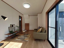 【神奈川県/海老名市国分南】海老名市国分南4丁目 一戸建 リビング