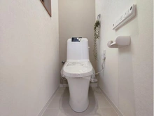 【神奈川県/海老名市国分南】海老名市国分南4丁目 一戸建 トイレ：1階