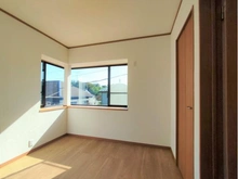 【神奈川県/海老名市国分南】海老名市国分南4丁目 一戸建 洋室：約5.2帖