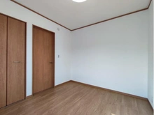 【神奈川県/海老名市国分南】海老名市国分南4丁目 一戸建 洋室：約5.2帖