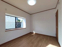 【神奈川県/海老名市国分南】海老名市国分南4丁目 一戸建 洋室：約6.0帖