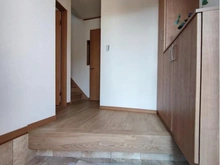 【神奈川県/海老名市国分南】海老名市国分南4丁目 一戸建 玄関