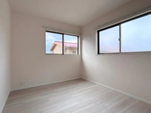 【神奈川県/藤沢市鵠沼海岸】藤沢市鵠沼海岸6丁目 一戸建 洋室：約6.0帖