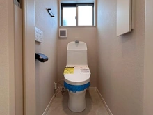 【神奈川県/藤沢市鵠沼海岸】藤沢市鵠沼海岸6丁目 一戸建 トイレ：2階